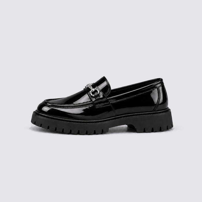 Bright Black shoe, side view, background #e5e5e7