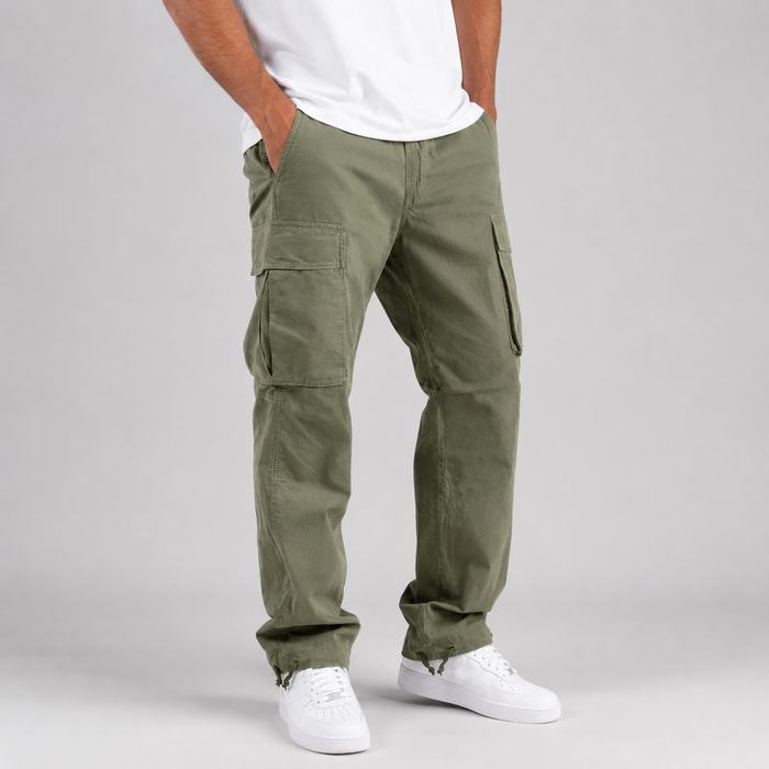 Men's Relaxed-Fit Cargo Pants with Drawstring Waist
