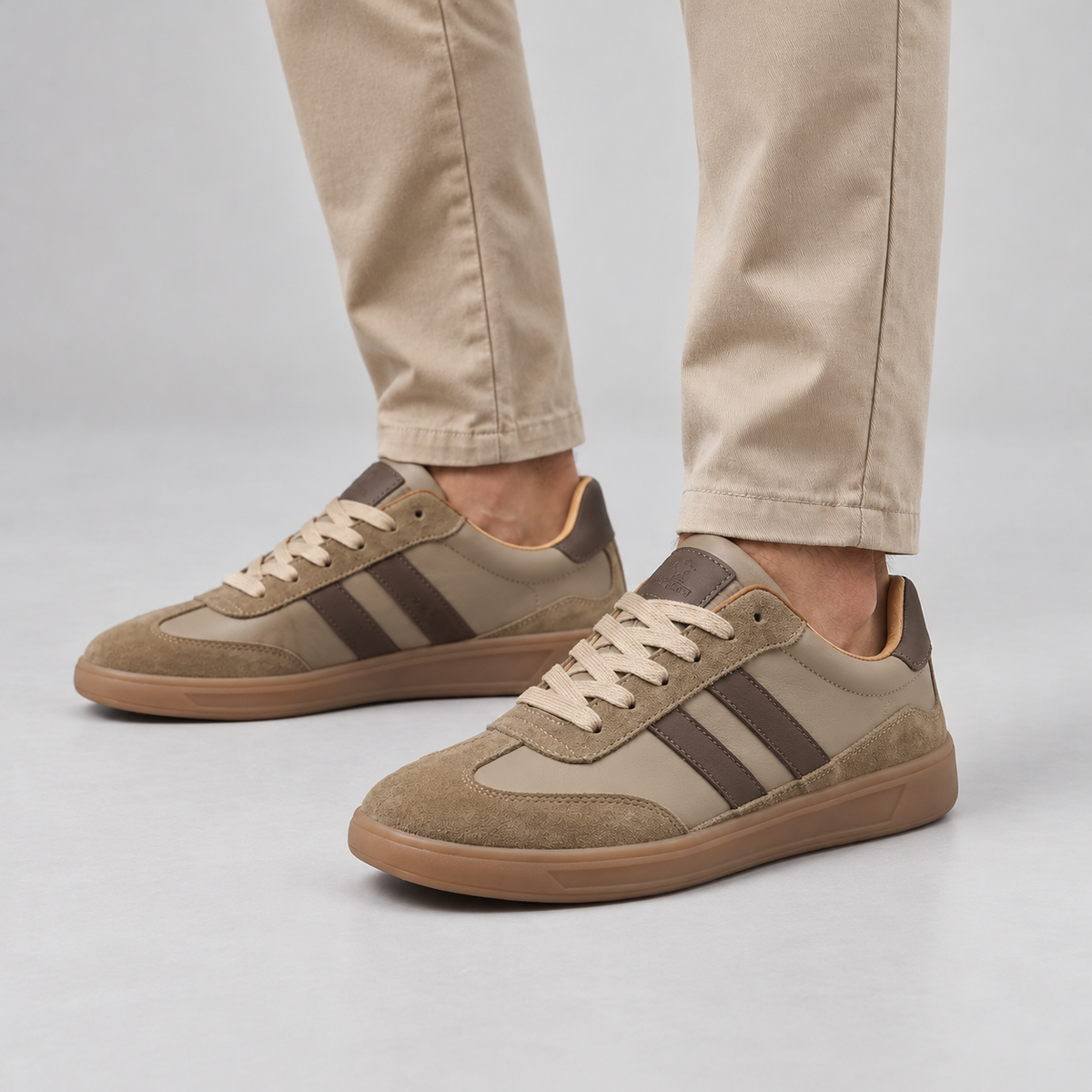 Rowenfield Men's Classic Retro Sneakers